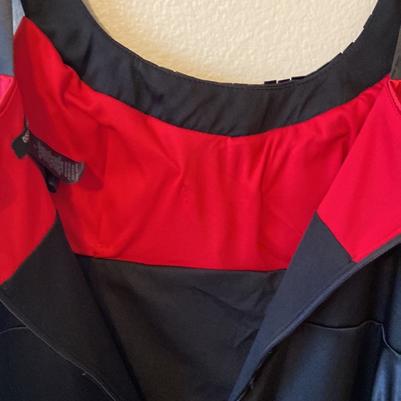 Bisou Bisou Two Tone Satin & Beaded Collar Body Con Dress - Picture 4 of 8